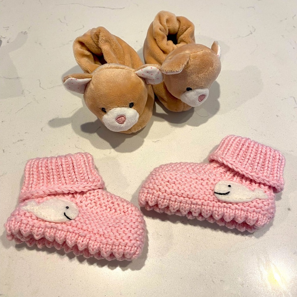 Infant booties & slippers (get both!)